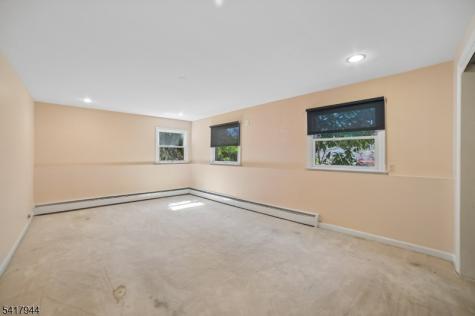67 Sun Valley Way Morris Plains NJ 07950