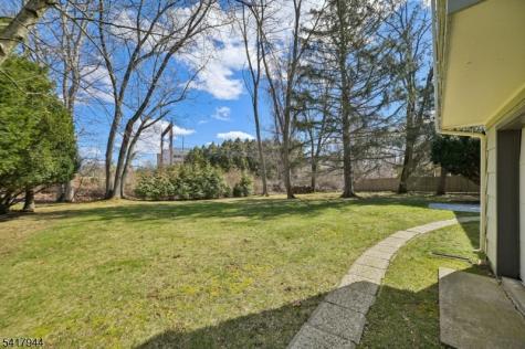 67 Sun Valley Way Morris Plains NJ 07950
