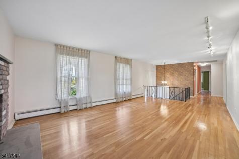 67 Sun Valley Way Morris Plains NJ 07950
