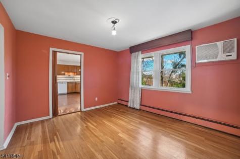 67 Sun Valley Way Morris Plains NJ 07950