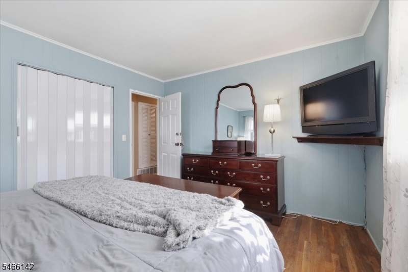 12 Norfolk Road Franklin NJ 08873