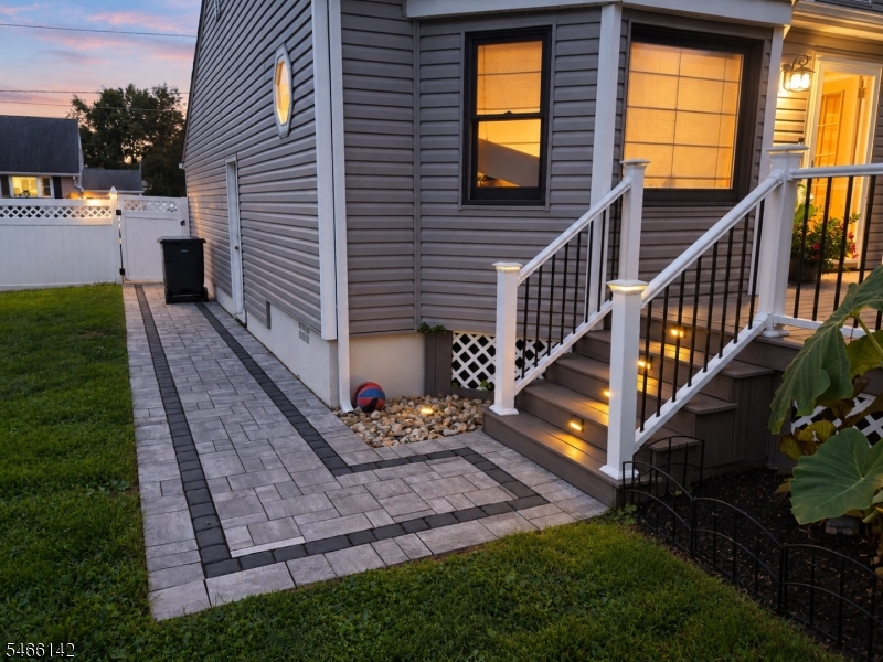 12 Norfolk Road Franklin NJ 08873