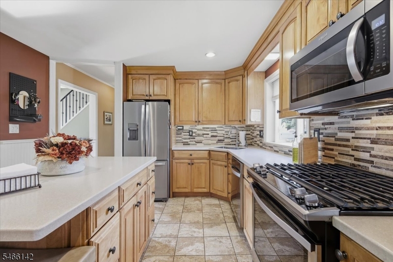 12 Norfolk Road Franklin NJ 08873