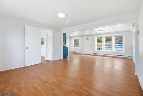 12 Watergate Drive High Bridge NJ 08829