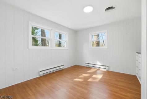 12 Watergate Drive High Bridge NJ 08829