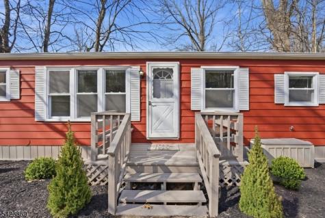 12 Watergate Drive High Bridge NJ 08829