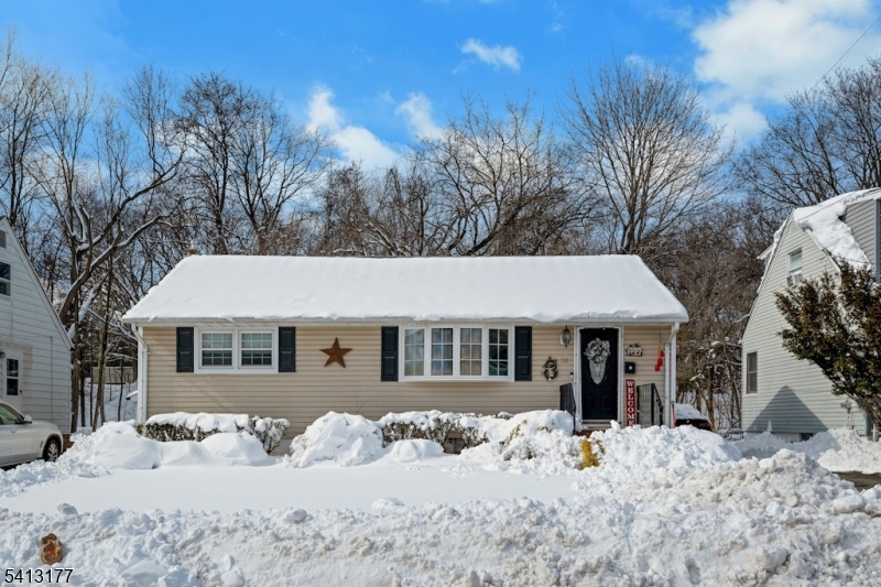 38 Post Lane Riverdale NJ 07457
