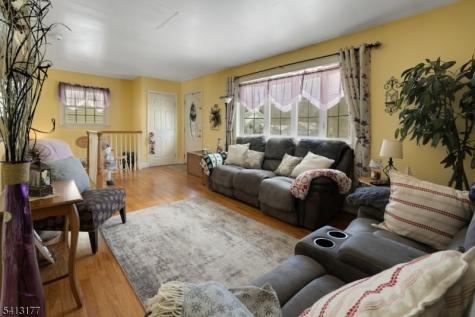 38 Post Lane Riverdale NJ 07457