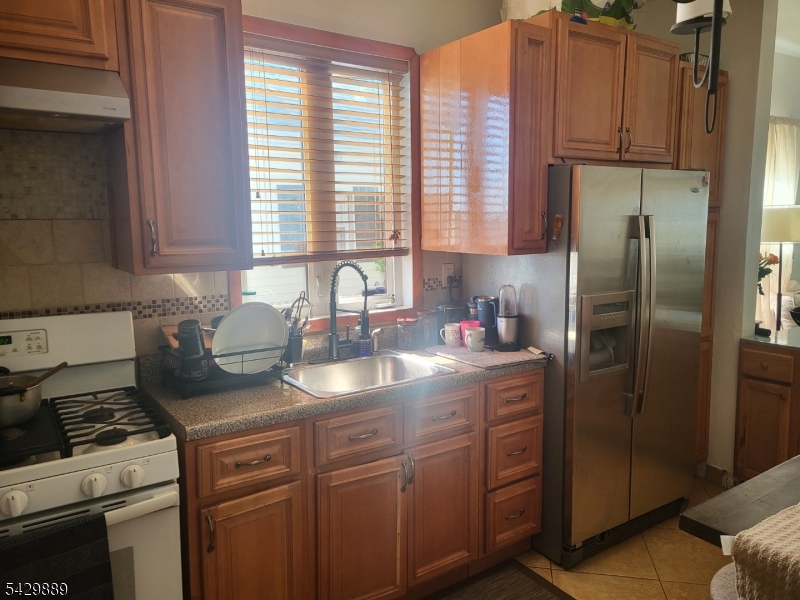 377 5T Avenue Paterson NJ 07514