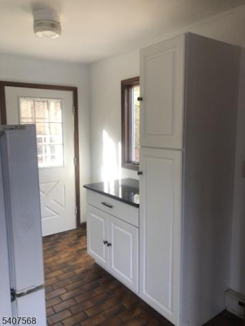 6 Jans Way Byram NJ 07821