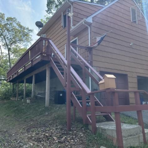 6 Jans Way Byram NJ 07821