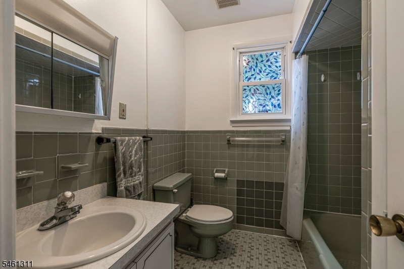 18 Robinson Street New Brunswick NJ 08901