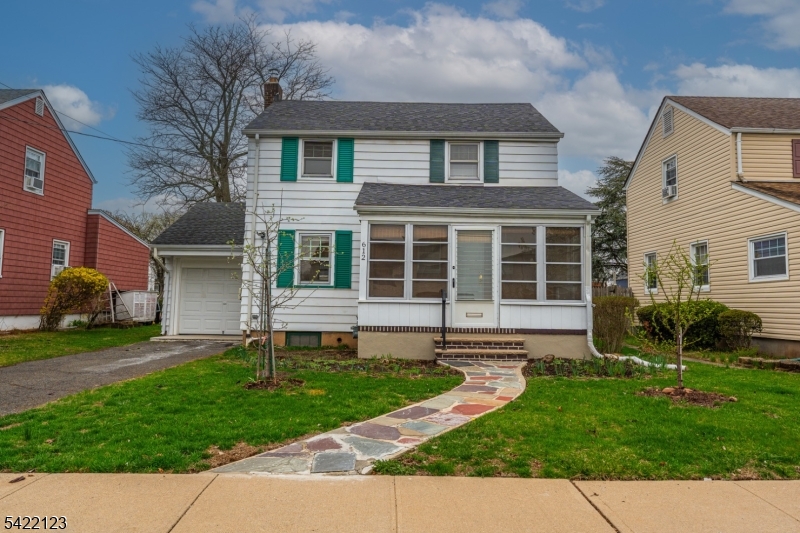 612 Laurel Avenue Roselle Park NJ 07204