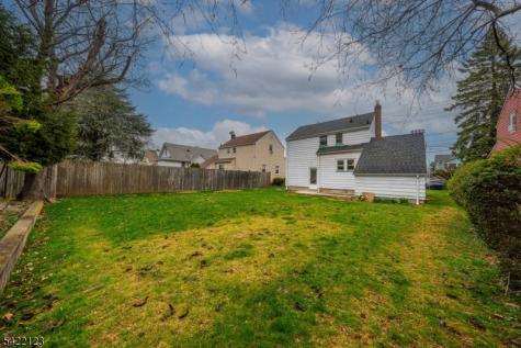 612 Laurel Avenue Roselle Park NJ 07204