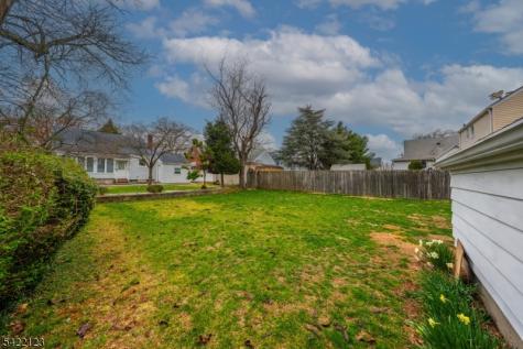 612 Laurel Avenue Roselle Park NJ 07204