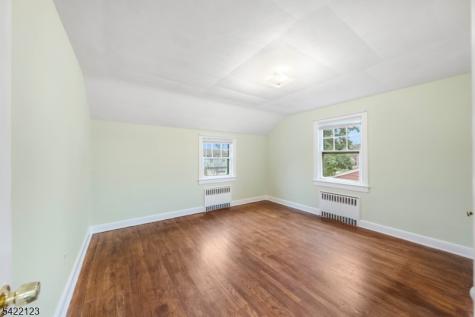 612 Laurel Avenue Roselle Park NJ 07204