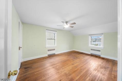 612 Laurel Avenue Roselle Park NJ 07204