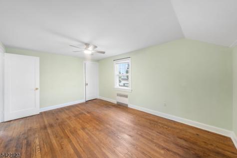612 Laurel Avenue Roselle Park NJ 07204