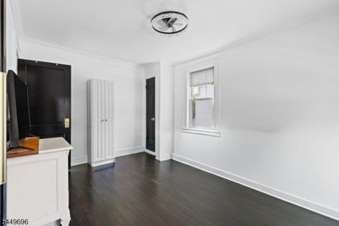 4 James Court West Orange NJ 07052