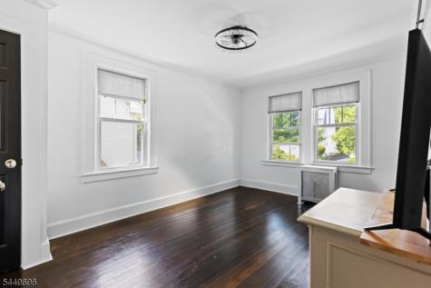 4 James Court West Orange NJ 07052
