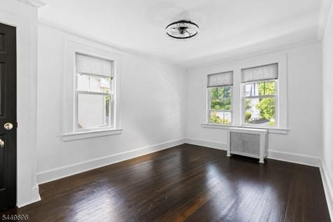 4 James Court West Orange NJ 07052