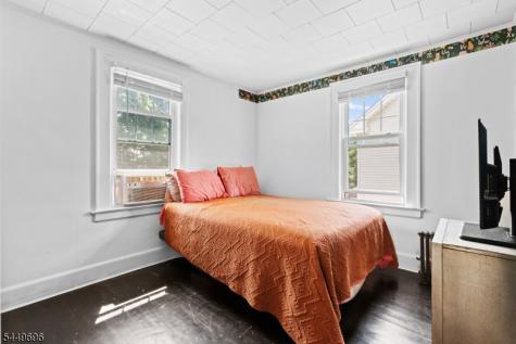 4 James Court West Orange NJ 07052