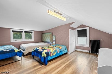 4 James Court West Orange NJ 07052