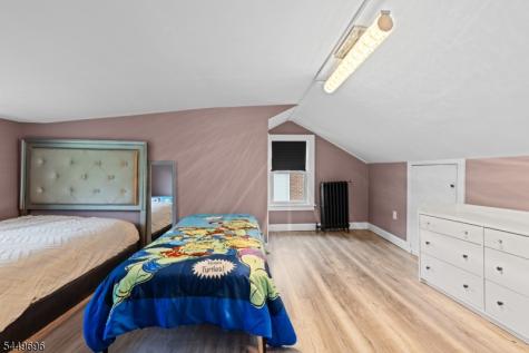 4 James Court West Orange NJ 07052