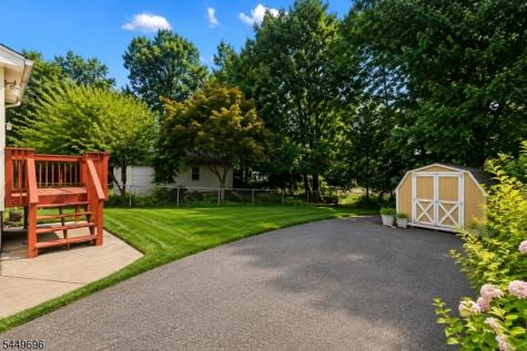 4 James Court West Orange NJ 07052