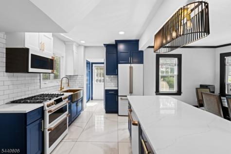 4 James Court West Orange NJ 07052