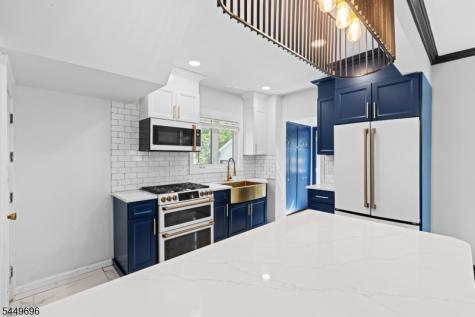 4 James Court West Orange NJ 07052