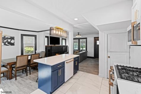 4 James Court West Orange NJ 07052
