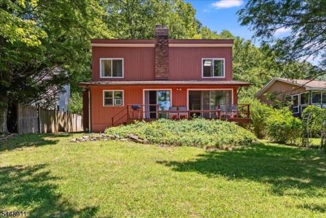 907 Plymouth Lake Drive Stillwater NJ 07860