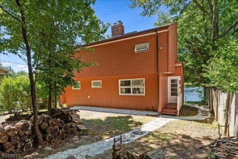 907 Plymouth Lake Drive Stillwater NJ 07860