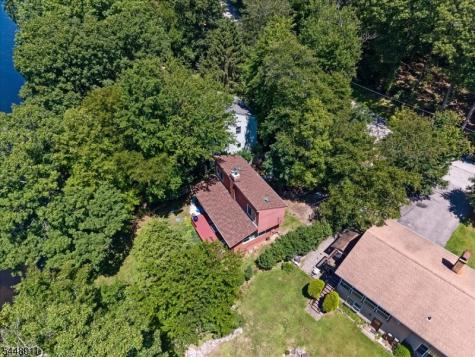907 Plymouth Lake Drive Stillwater NJ 07860