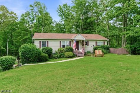 11 Fox Run Montague NJ 07827
