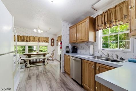 11 Fox Run Montague NJ 07827