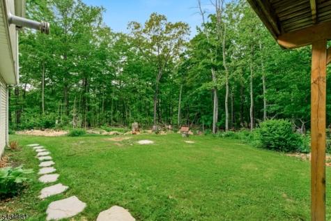 11 Fox Run Montague NJ 07827