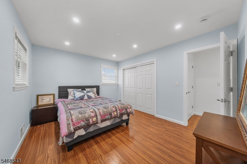 313 Suttons Lane Edison NJ 08817