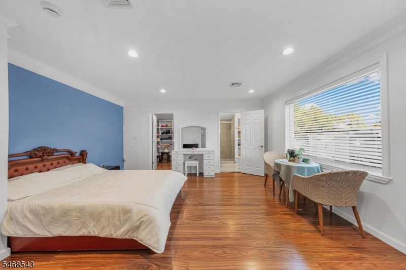 313 Suttons Lane Edison NJ 08817