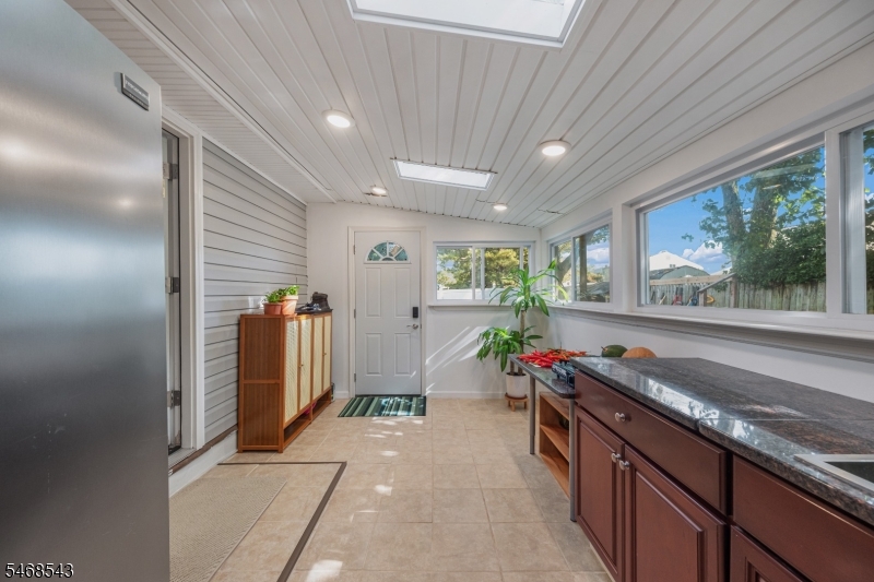 313 Suttons Lane Edison NJ 08817
