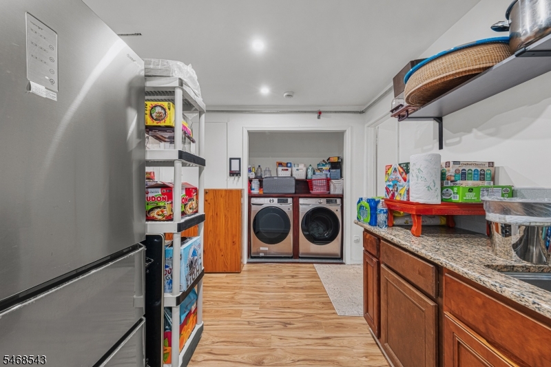 313 Suttons Lane Edison NJ 08817