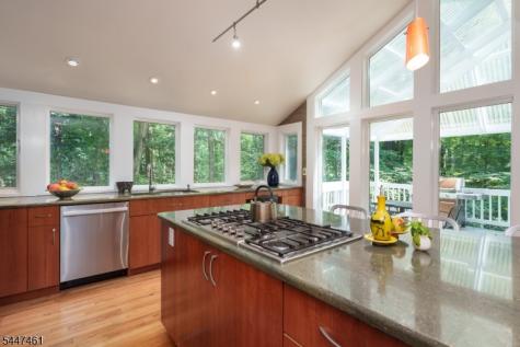 30 Poor Farm Road Hopewell NJ 08534