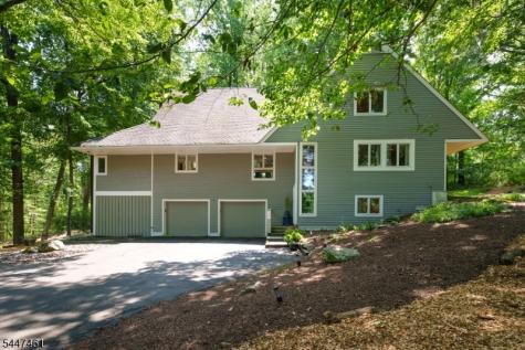 30 Poor Farm Road Hopewell NJ 08534