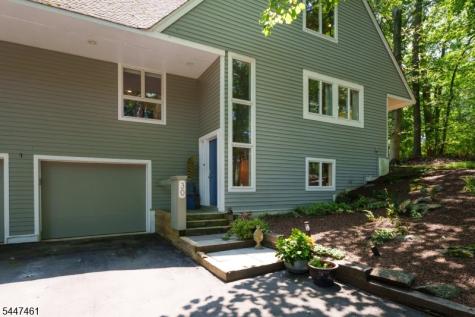 30 Poor Farm Road Hopewell NJ 08534
