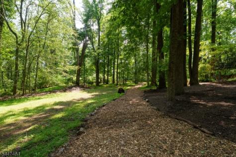30 Poor Farm Road Hopewell NJ 08534