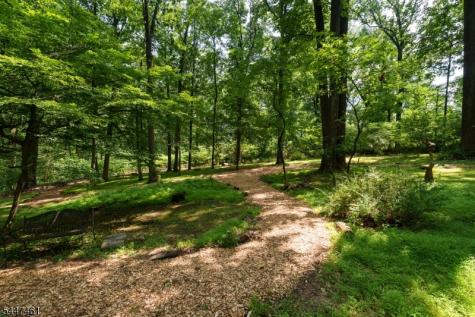 30 Poor Farm Road Hopewell NJ 08534