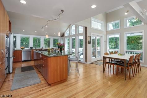 30 Poor Farm Road Hopewell NJ 08534