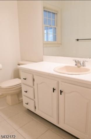40 Rustic Trail Raritan NJ 08822