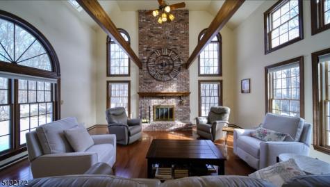 40 Rustic Trail Raritan NJ 08822